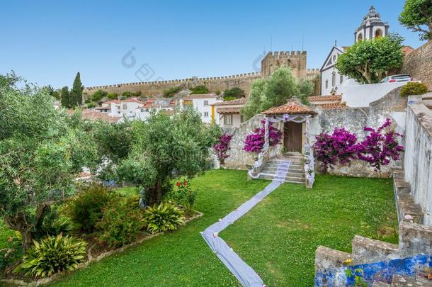 风景优美的夏视力采用奥比杜什,莱里亚地区,葡萄牙.