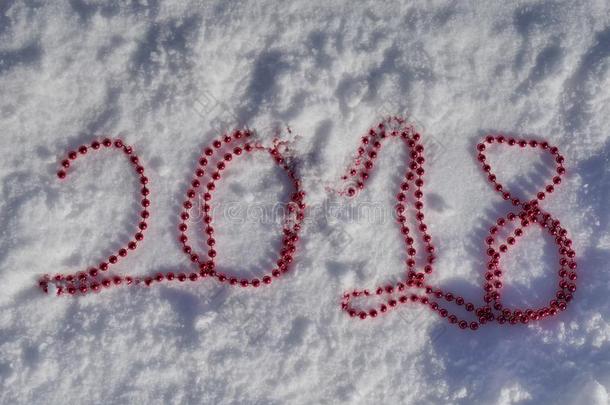 <strong>2018</strong>从<strong>圣诞节</strong>红色的小珠子采用雪