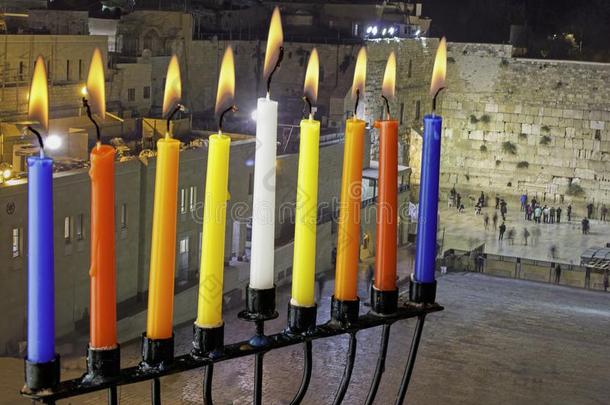 影像关于犹太人的假日光明节和多连灯烛台(传统的commandandedit命令与编辑