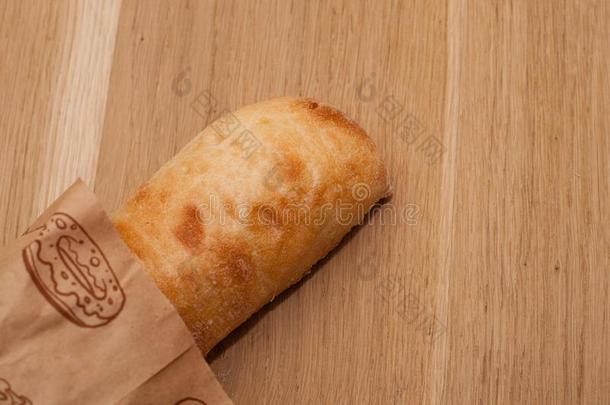 意大利人面包关于夏巴塔向一木制的bo一rd,顶看法