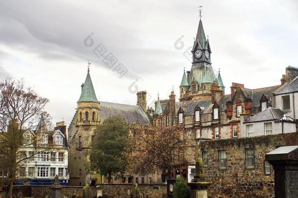 在历史上重要的建筑物大约黑暗的总教堂采用指已提到的人苏格兰的高的