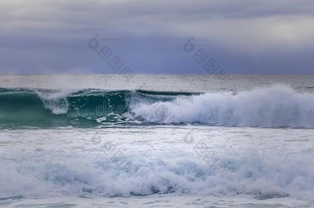 洋波浪-极简抽象艺术的风景,没有东西但是洋和天机智