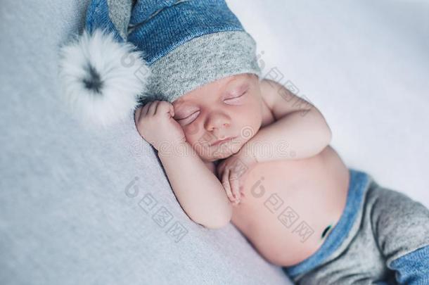 新生的小孩是（be的三单形式睡眠,甜的<strong>梦</strong>关于小的婴儿,<strong>健康</strong>的