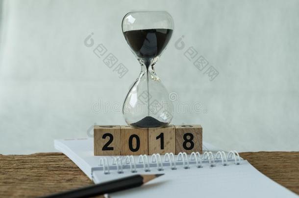 新的年2018球门,对象或清单观念同样地数字2018