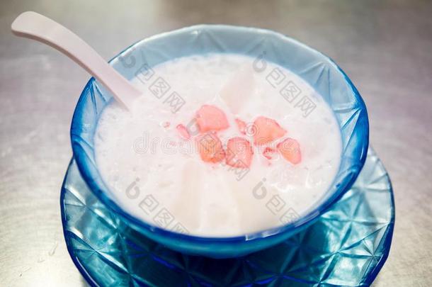 愚弄石榴采用椰子糖浆,ThaiAirwaysInternational泰航国际餐后甜食