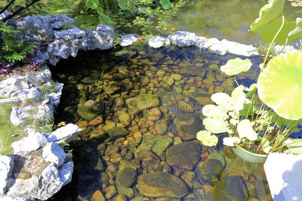 小的水池采用夏,风干土坯三原色红绿兰彩色值