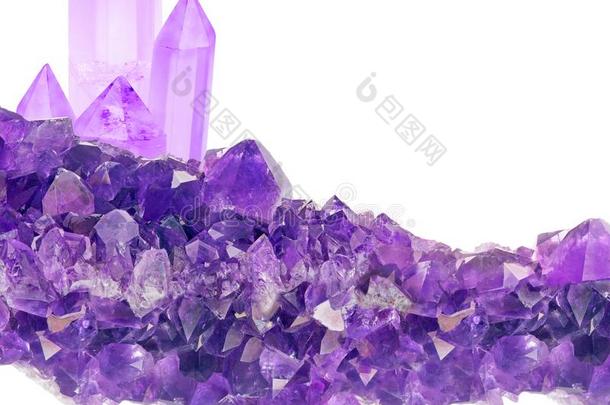 丁香花属紫蓝色宝石小的和大大地水晶组