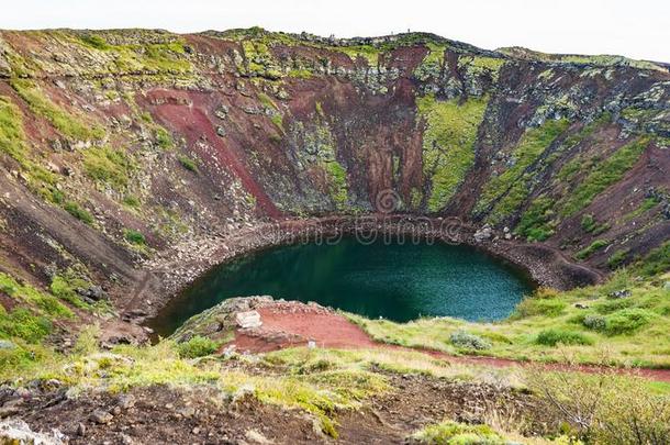 卷轴湖采用火山的火山口采用九月even采用g