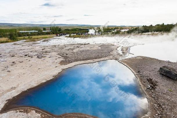 水池关于指已提到的人间歇泉。采用赫伊卡达勒采用冰岛
