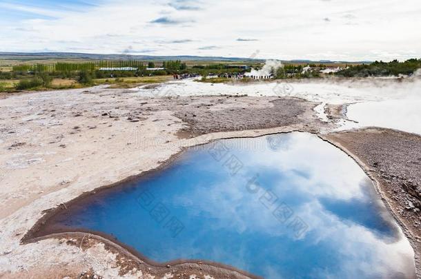水池关于指已提到的人间歇泉。采用赫伊卡达勒山谷采用冰岛