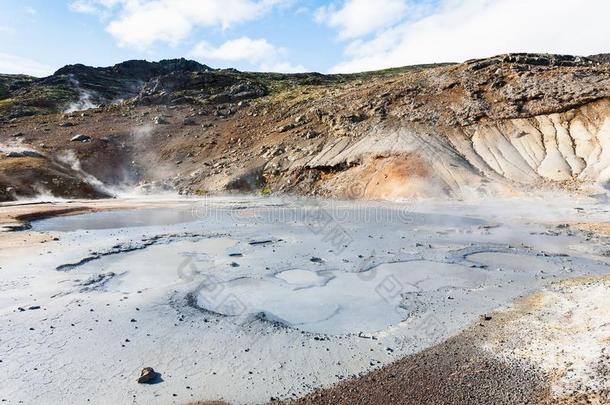 泥锅火山口采用克里苏维克地区,冰岛