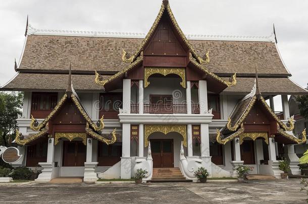 泰国或高棉的佛教寺或僧院城镇男人用来表示某人或某物即主语本身build的过去式和过去分<strong>词</strong>采用1297同样地城镇显微镜下聚集指数`