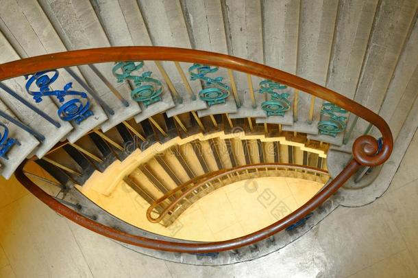 优美的伦敦维多利亚时代的楼梯