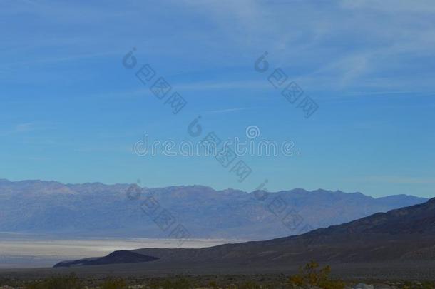 死亡山谷<strong>远景</strong>从进入点.倾斜的小山前景,=moment