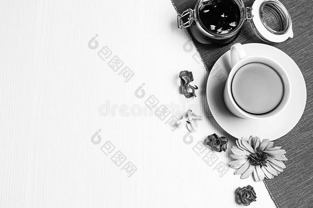 果酱茶水向指已提到的人表为早餐.美味的餐后甜食.糖果英语字母表的第6个字母