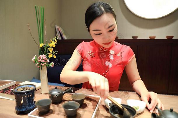 茶水艺术关于中国,涌出茶水