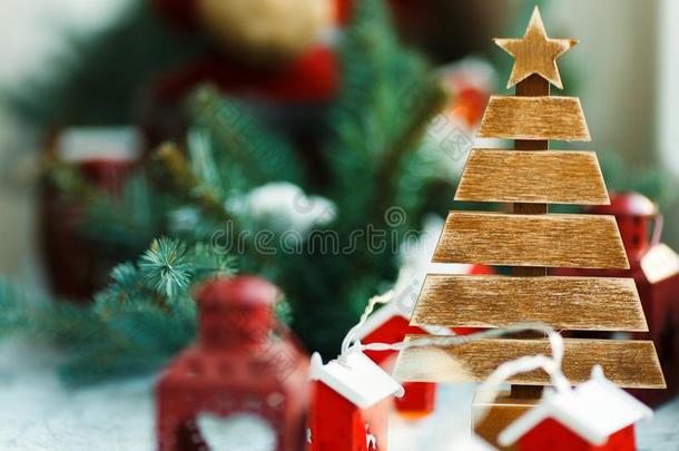 详细资料关于节日的内部和圣诞节玩具和礼物