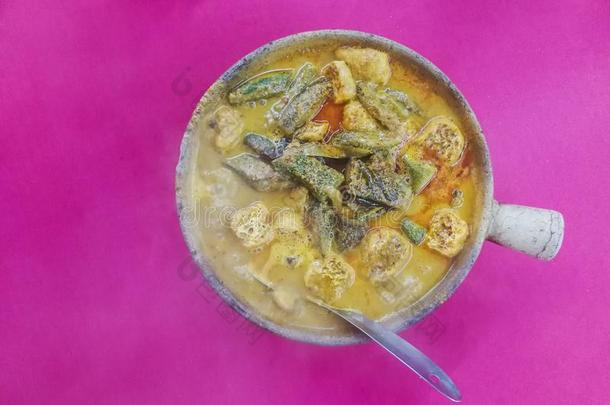黏土罐鱼上端咖喱食品中国人方式流行的精美采用马来人