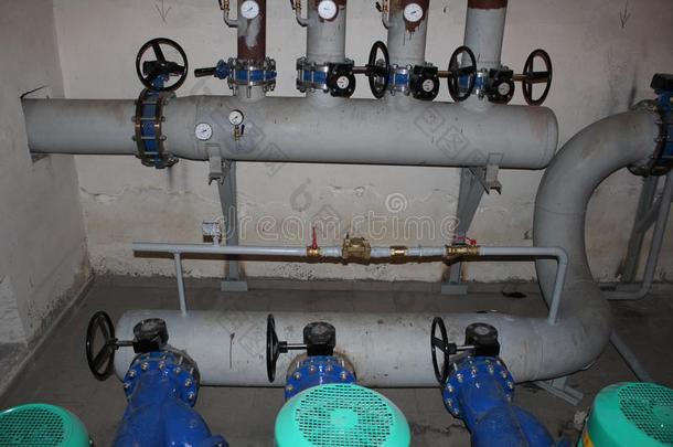 暖气装置小管和部关于暖气装置点