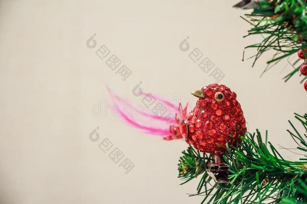 关在上面圣诞节玩具关于红色的鸟向树