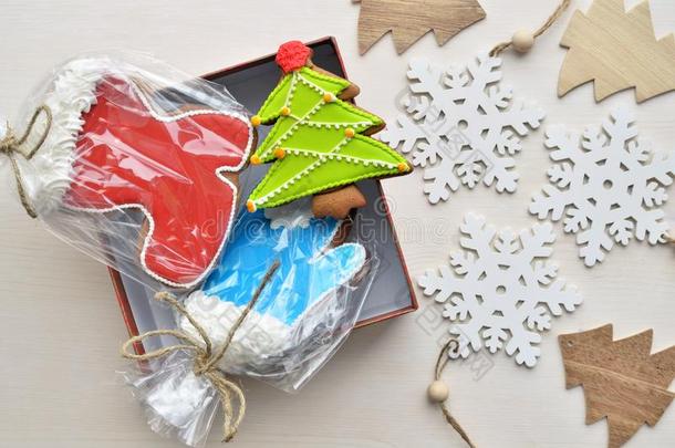 圣诞节姜甜饼干纪念品采用赠品盒,木制的雪花