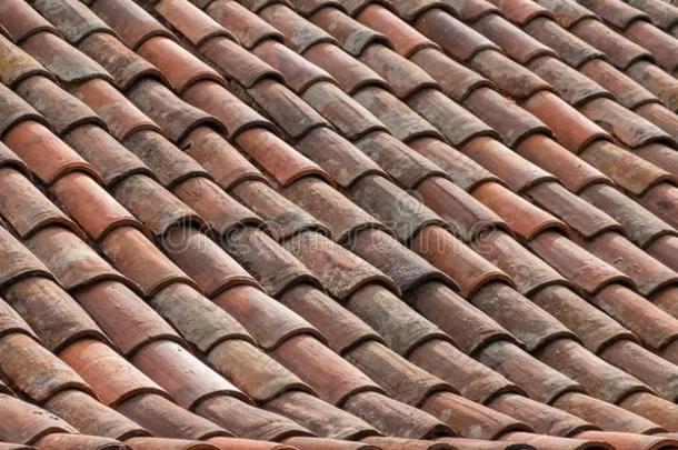屋顶瓦片背景-老的陶器的瓦片d屋顶特写镜头