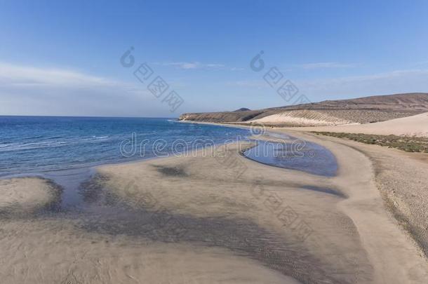 沙的海滩和沙丘,水足球场采用金丝雀岛