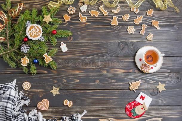 背景为<strong>圣诞节菜单</strong>.饼干,冷杉,茶水放置和装饰