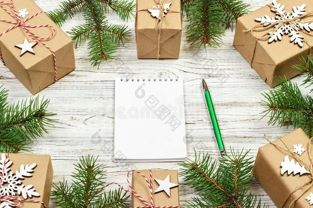 圣诞节向-aux.构成疑问句和否定句清单或希望清单.圣诞节背景和beta-lactamase内酰胺酶