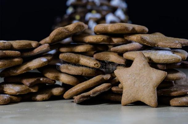 美味的和美味的姜饼甜饼干为圣诞节.圣诞节