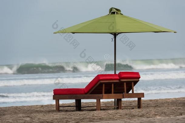 海滩床,库塔海滩,BankLeumile-Israel以色列银行协会,印尼