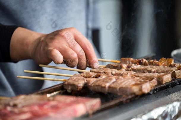 日本人烤架串肉扦