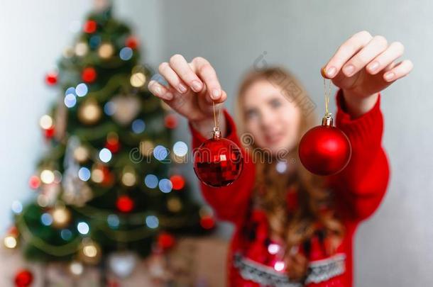 圣诞节女人.肖像关于一<strong>女孩</strong>.<strong>女孩</strong>微笑<strong>的</strong>.<strong>女孩</strong>celebr一t