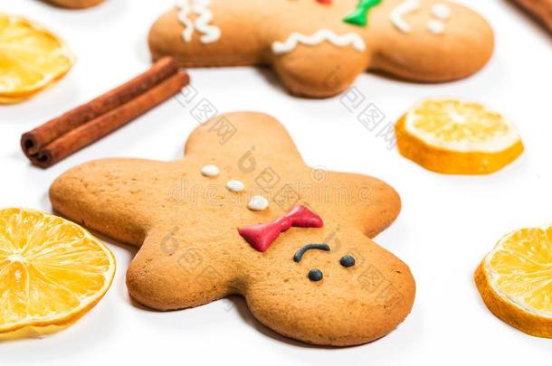 圣诞节姜饼人和柠檬和樟属植物<strong>不干胶</strong>年英语字母表的第8个字母