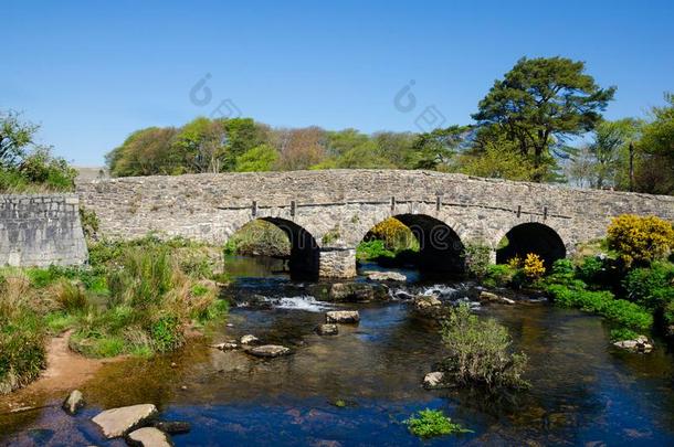 指已提到的人古代的石头桥在后桥,英格兰