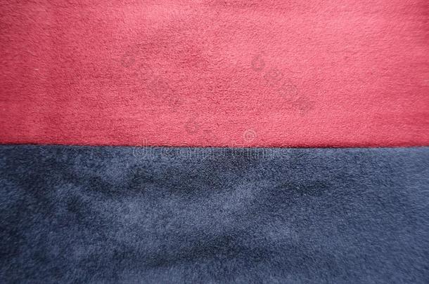 模仿绒面革采用蓝色和<strong>红色</strong>的缝同时水平的