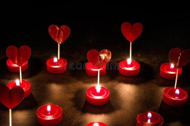 几个的心和红色的c和les.观念关于爱