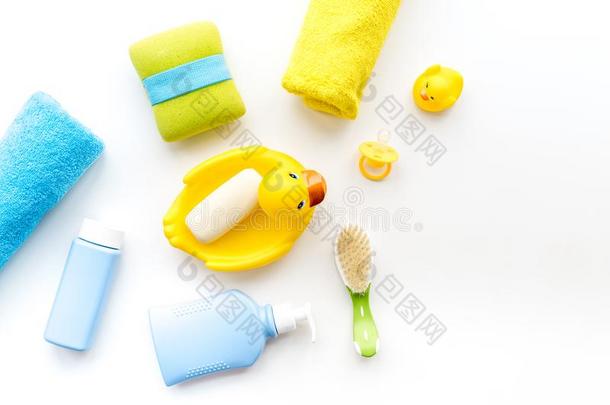 沐浴附件为小孩.黄色的橡胶鸭子,肥皂,海绵,Bruce布鲁斯