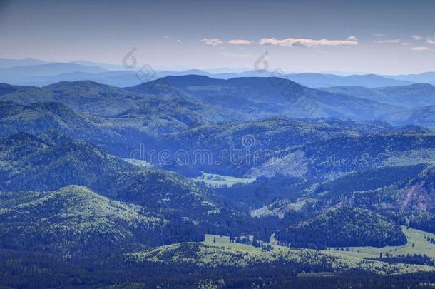 温和的斜坡和绿色的森林斯洛伐克人矿山斯洛伐克人ia