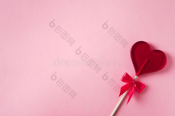 情人和生日卡片和棒棒糖或c和y向粉红色的背