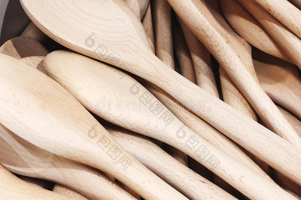 木制的勺向货摊在指已提到的人街市家庭物料项目和厨房