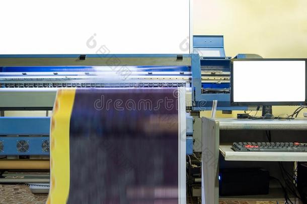 大大地<strong>喷墨</strong>的打印机工作的向乙烯基横幅和计算机