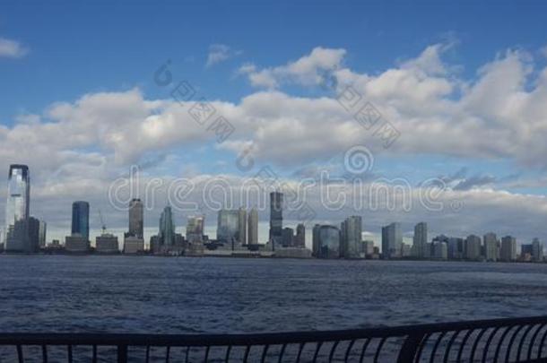 全景画地平线自由雕像新的使击球员出局城市,曼哈顿