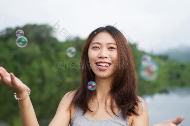 ThaiAirwaysInternational泰航国际女孩微笑和幸福的采用指已提到的人morn采用g时间