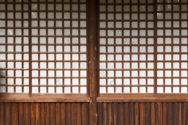 典型的日本人门