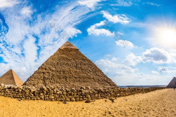 指已提到的人伟大的金字塔关于吉萨,埃及