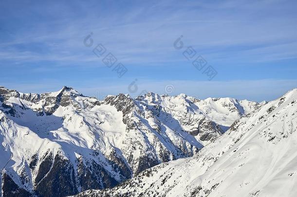 伊施格尔/萨姆瑙恩滑雪山求助,奥地利在冬时间.