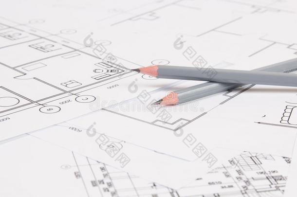 铅笔和纸?工程设计房屋绘画和蓝图.