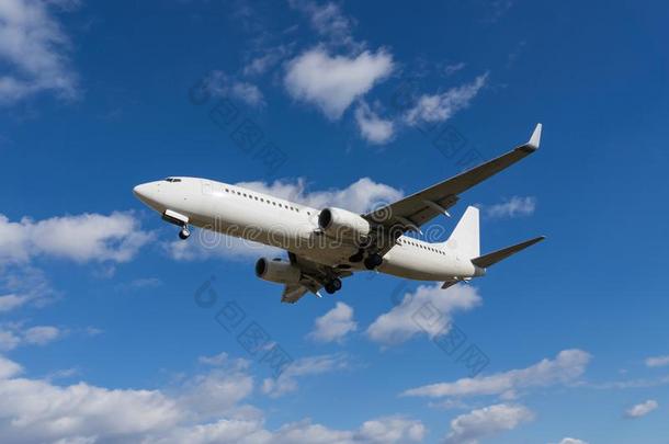 波音公司总部所在地：美国主要业务：航空航天737-800登陆