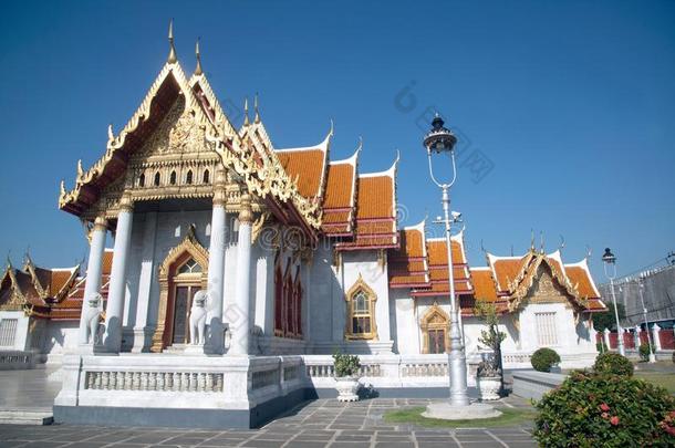泰国或高棉的佛教寺或僧院替身,指已提到的人大理石庙扇形棕榈细纤维.